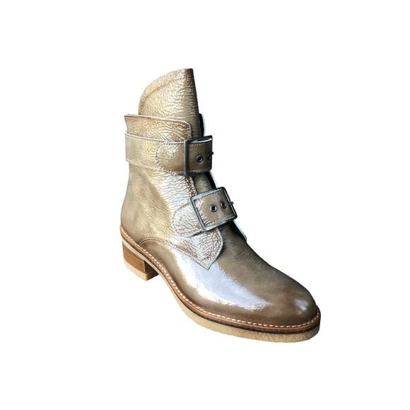 NEW ERIC MICHAEL women's justina boot in taupe - Picture 1 of 2